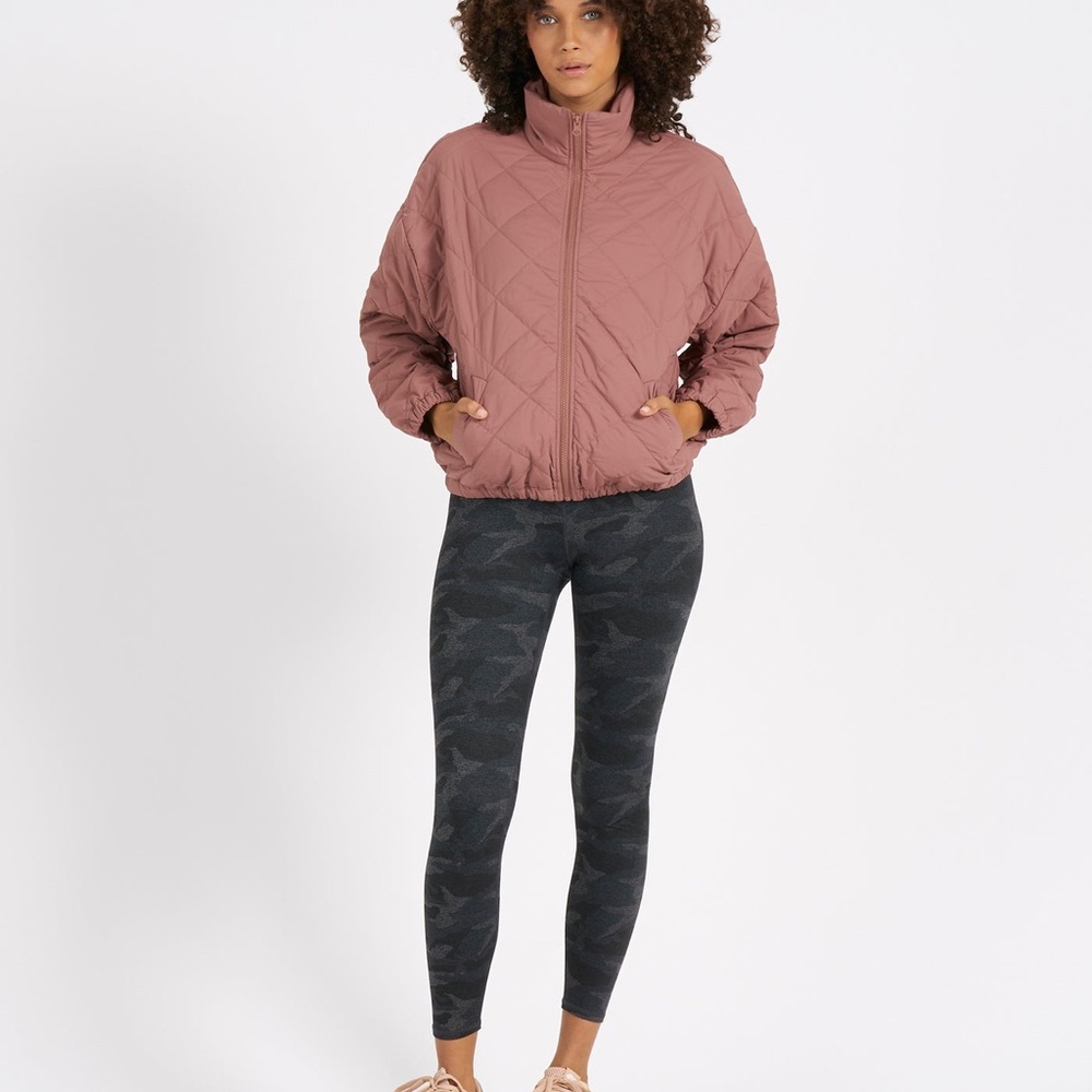 Vuori Terracotta Echo Insulated Bomber - Picture 10 of 11